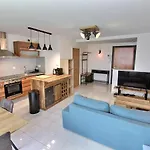 Apartament Lumineux A Avec Terrasse, Parking Et Wifi - 5 Min Du Centre - Fr-1-722-1 *