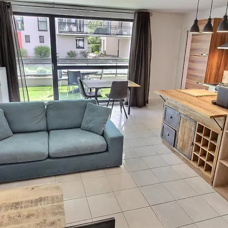 Lumineux A Avec Terrasse, Parking Et Wifi - 5 Min Du Centre - Fr-1-722-1 Appartement